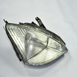 Ford Focus 1  sag far